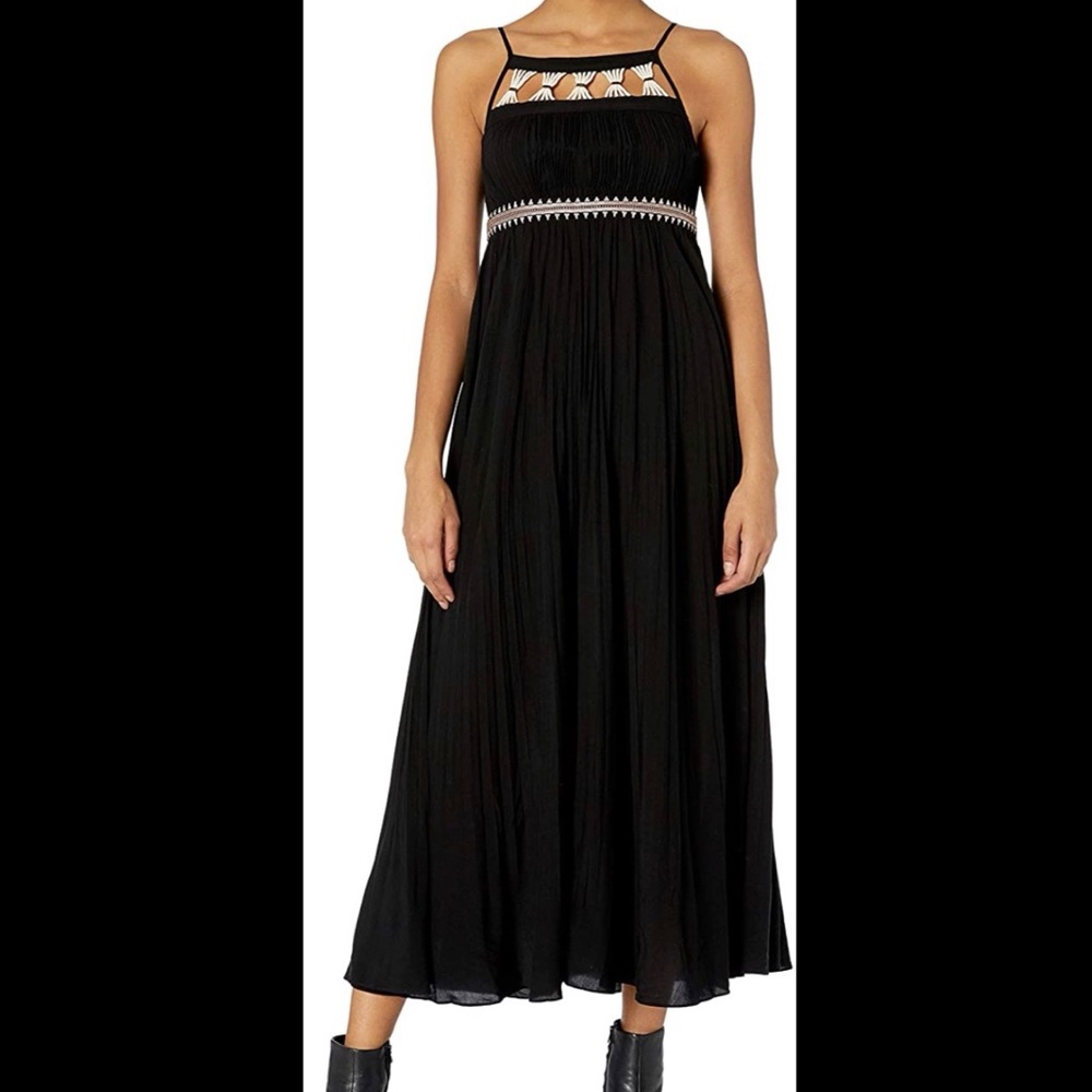 Pleated Flowy Midi Dress